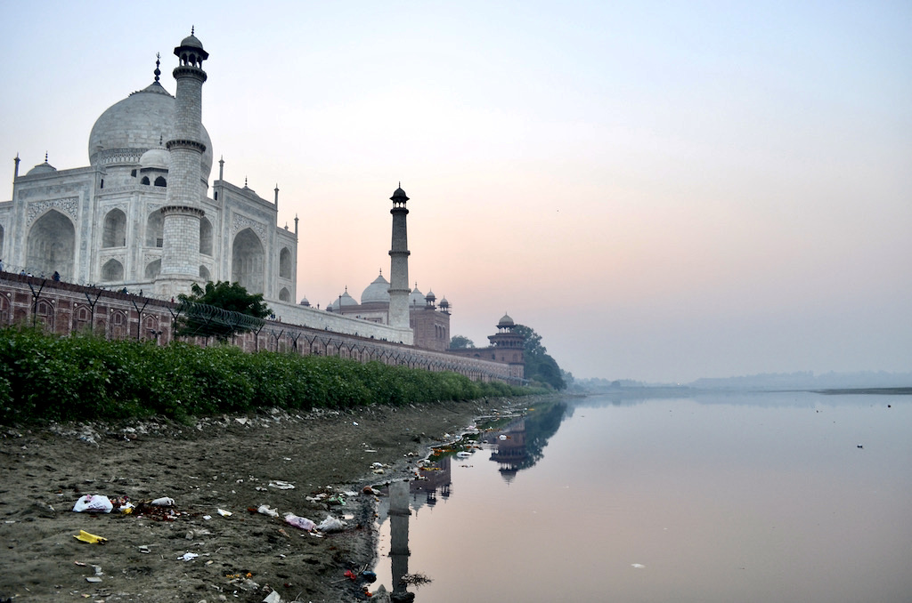 side view of taj mahal